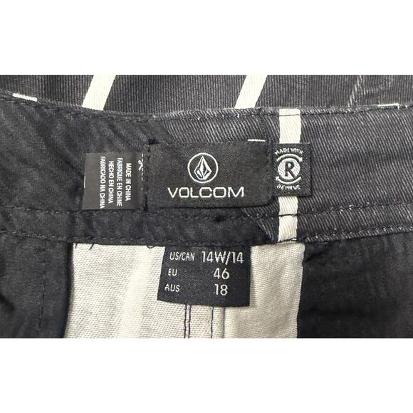 Volcom Frochickie Stripe Mini Skirt Womens 14W Black White Zip Front NWT New - Picture 8 of 10